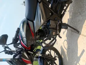 Bajaj Discover 125 2021 Black