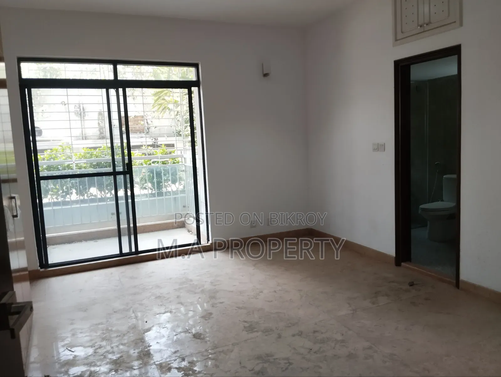 4bdrm Apartment in Assat, Gulshan for Rent