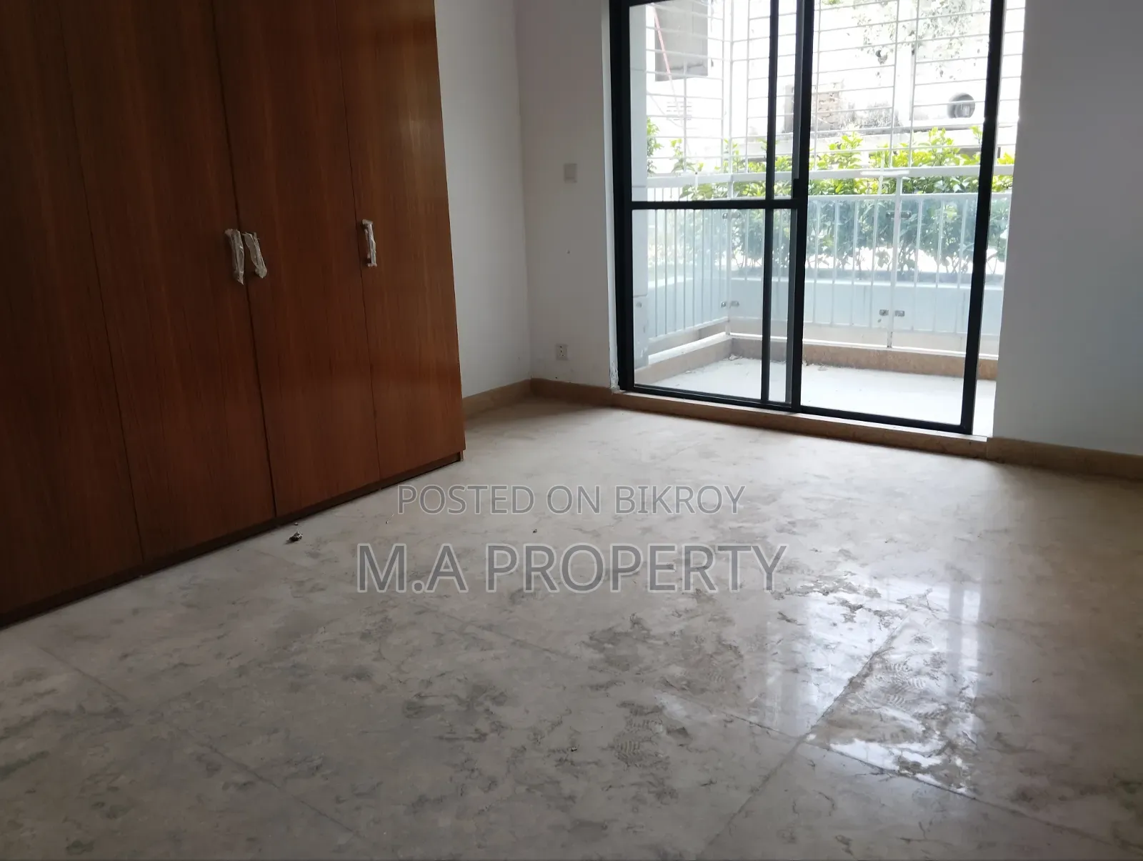 4bdrm Apartment in Assat, Gulshan for Rent