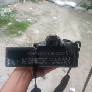 Canon 650d DSLR Camera