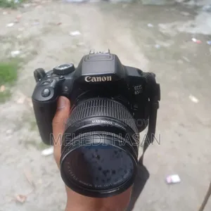 Canon 650d DSLR Camera