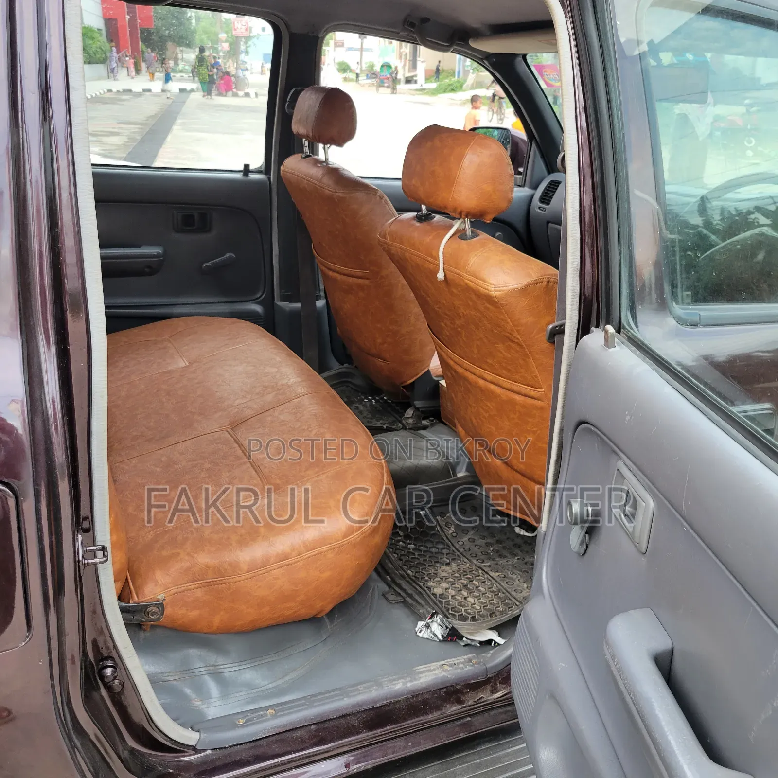 Toyota Hilux 2004 Black