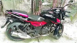 Bajaj Pulsar 150 2019 Red