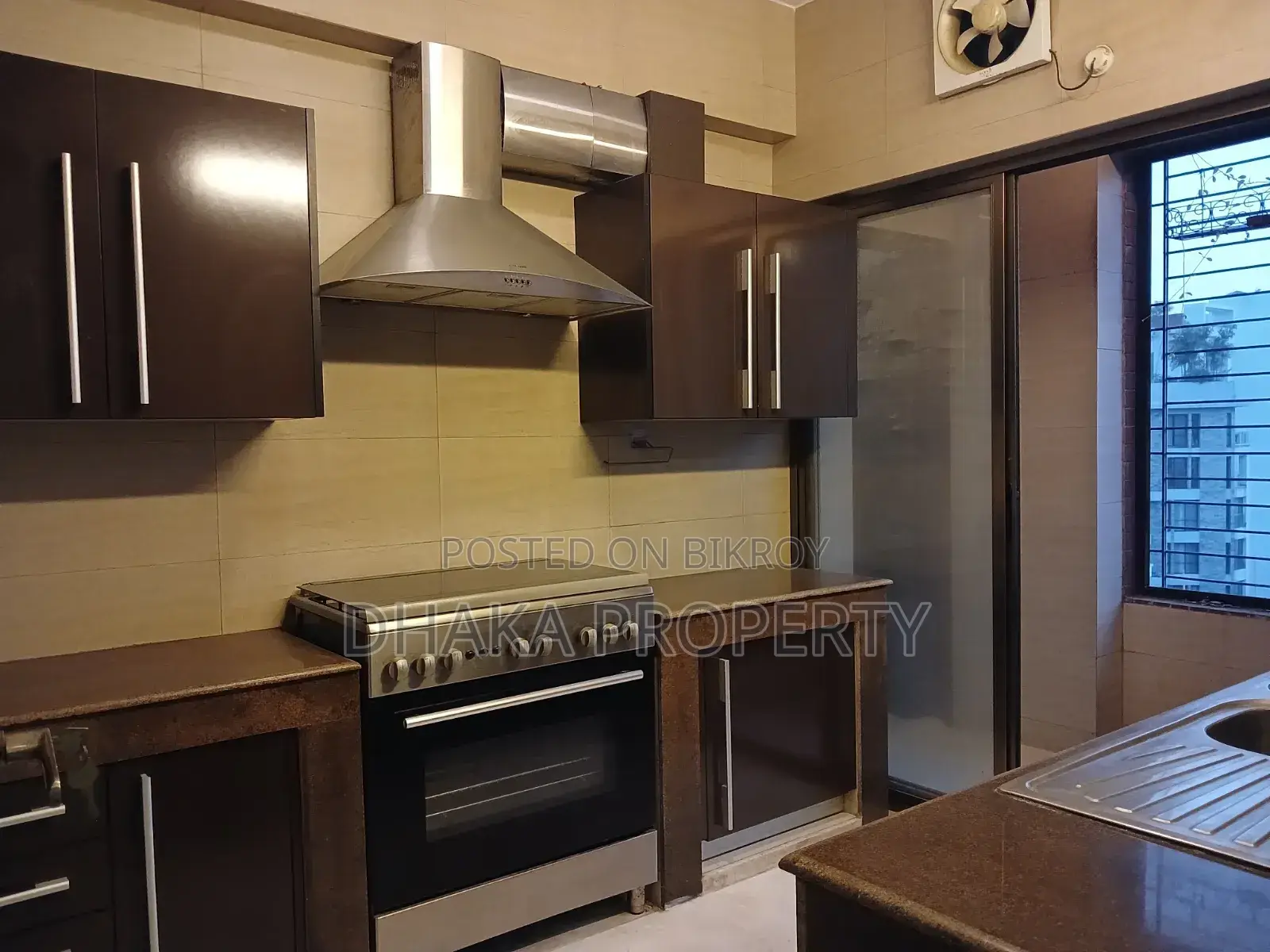 4 Bedroom Apartment in Suvastu, Baridhara for Rent