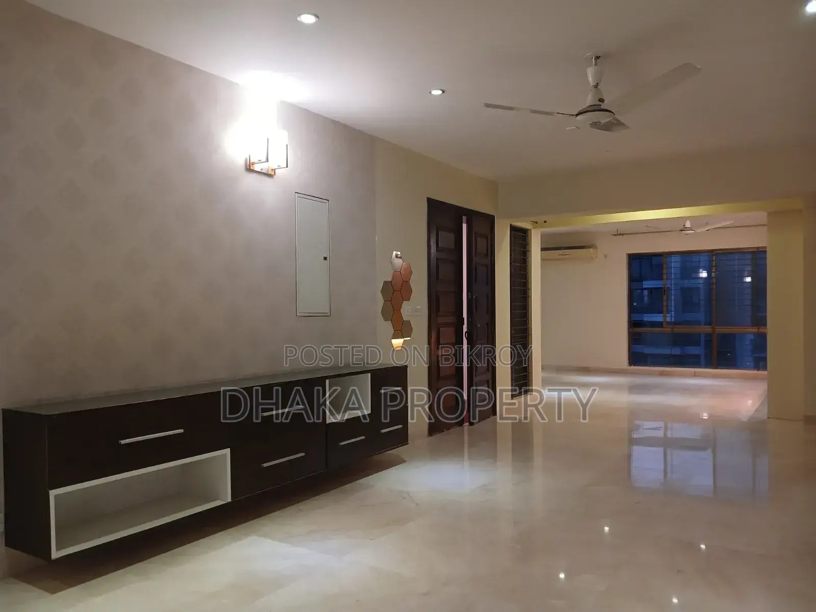 4 Bedroom Apartment in Suvastu, Baridhara for Rent