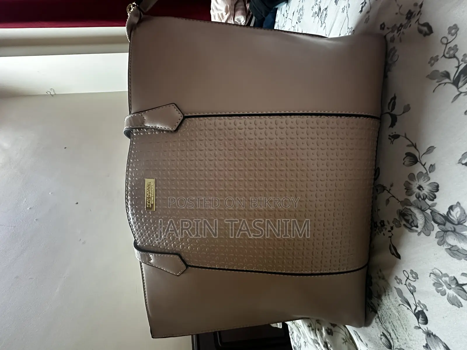 Want to Sell This Bag. 1 Month Used. Fully Fresh.