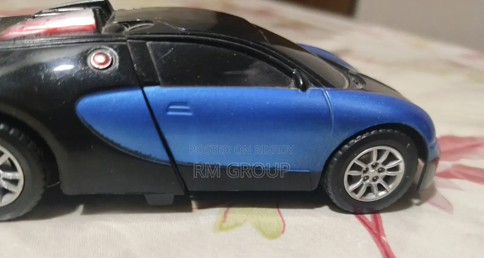 Bugatti Veyron Transformer Toy Car