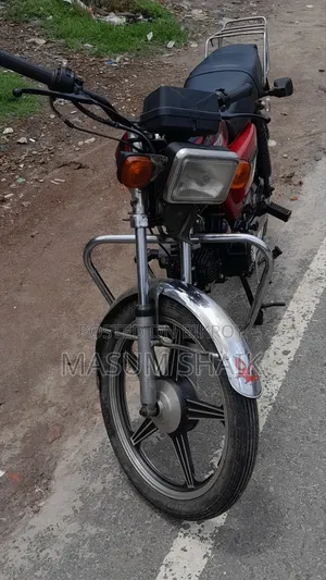 মোটরসাইকেল ২০১৪ রেড