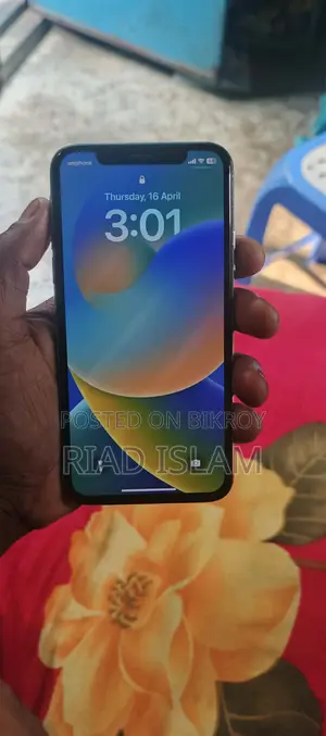 Apple iPhone X 64 GB White