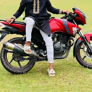 TVS Apache RTR 160 2V 2017 Red
