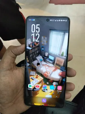 iQOO 256 GB White
