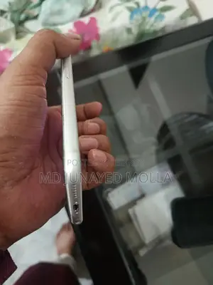 Apple iPhone 6s 64 GB