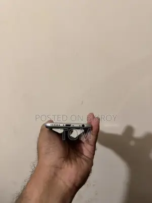 Apple iPhone 6 64 GB Gray