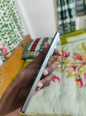 iQOO ১২৮ জিবি
