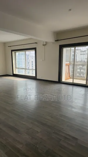 5-bedroom Duplex in Rangs, Gulshan for Rent