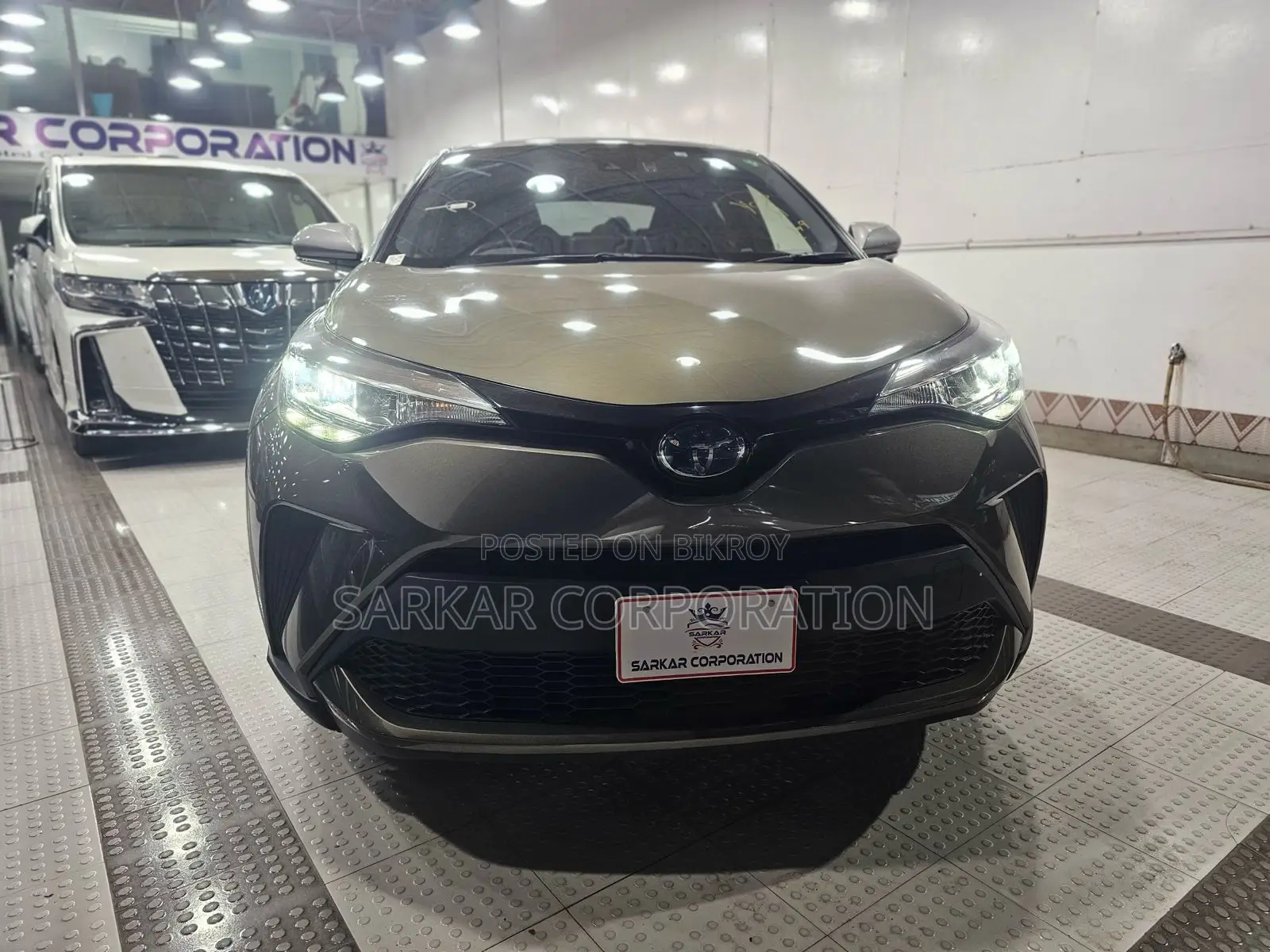 Toyota C-Hr 2020 Brown