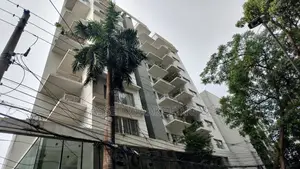 Furnished 4bdrm Apartment for rent