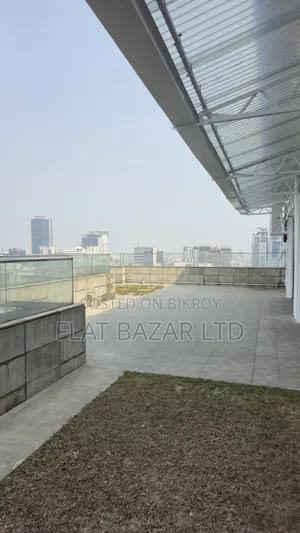5-bedroom Duplex in Rangs, Gulshan for Rent