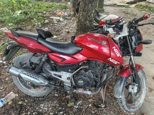 Bajaj Pulsar 150 2011 Red