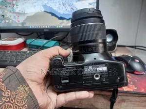 ক্যানন ৬০০ডি ক্যামেরা বিক্রি করবো।