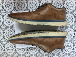 Bata Weinbrenner Size 42