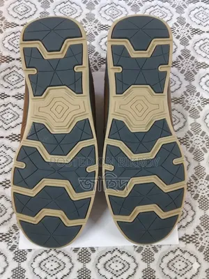 Bata Weinbrenner Size 42
