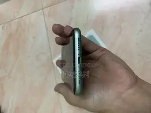 Apple iPhone 11 64 GB