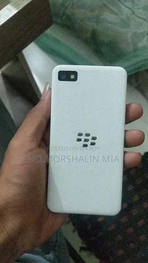 BlackBerry Z10 16 GB White