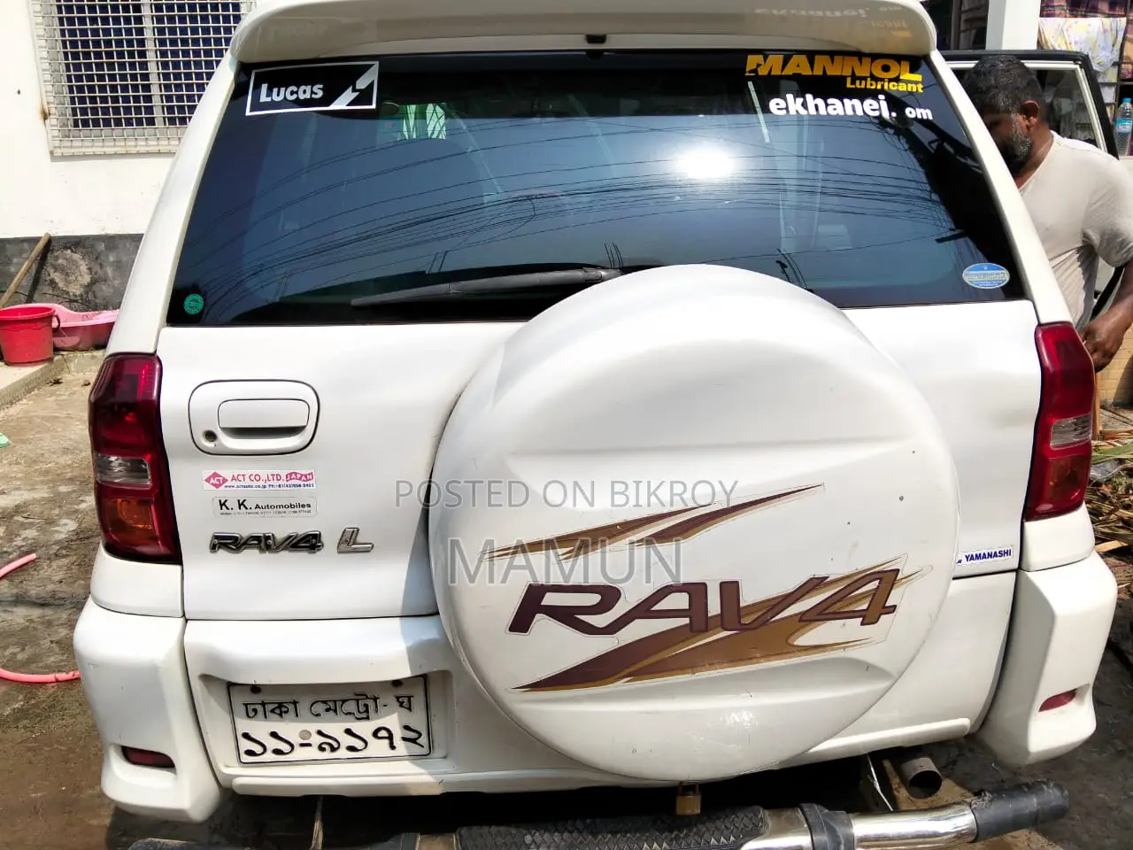 Toyota RAV4 Automatic 2002 White