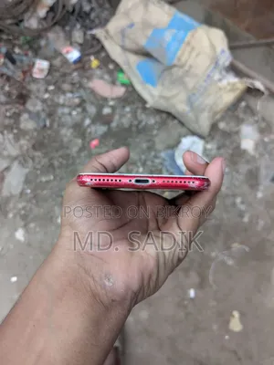 Apple iPhone 8 Plus 64 GB Red