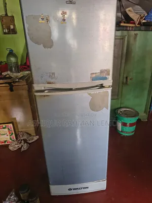 একটা ফ্রিজ বিক্রয় হবে