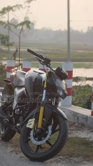 TVS Apache RTR 160 4V 2024 Black