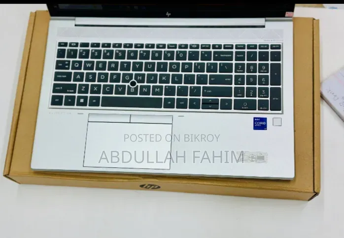 Laptop HP EliteBook 840 G8 16GB Intel Core I7 HDD+SSD 512GB