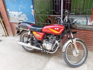 Bajaj CT 100 2005 Red