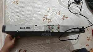 Panasonic DVD-S485 USB DivX 5.1-Ch DVD Disc Player