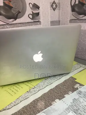 Laptop Apple MacBook Air 2015 8GB Intel Core I5 HDD 256GB