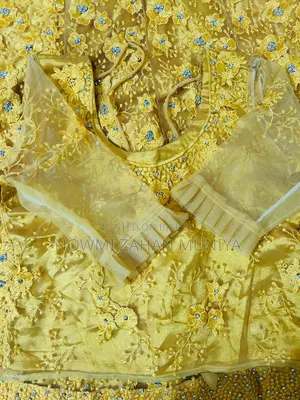 হলুদ ব্রাইডাল লেহেঙ্গা