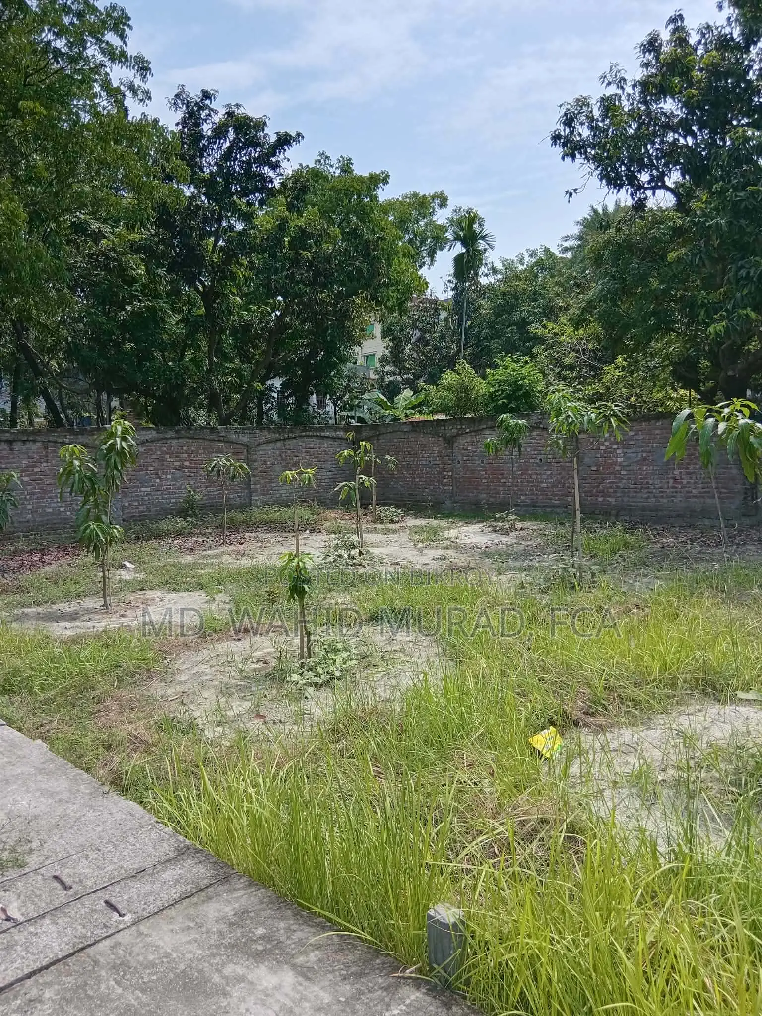 Land size 2.55 Katha. Half a minute from Cantonment Main Gate.