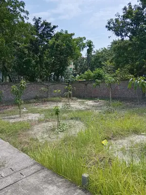 Land size 2.55 Katha. Half a minute from Cantonment Main Gate.