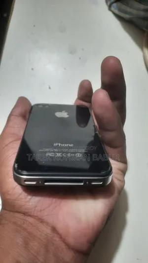New Apple iPhone 4s 16 GB Black
