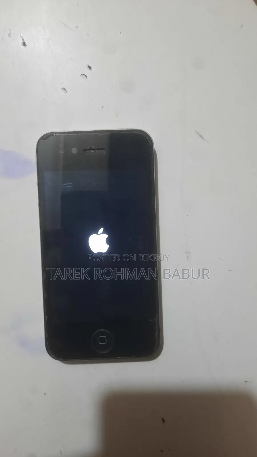 New Apple iPhone 4s 16 GB Black