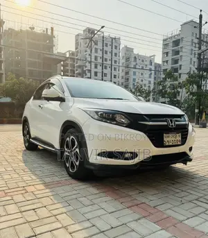 Honda Vezel 1.5 2WD 2014 সাদা