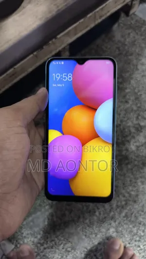 Vivo Y1s 32 GB