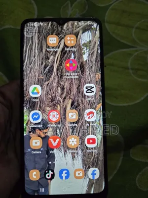 Samsung Galaxy A12 64 GB Black