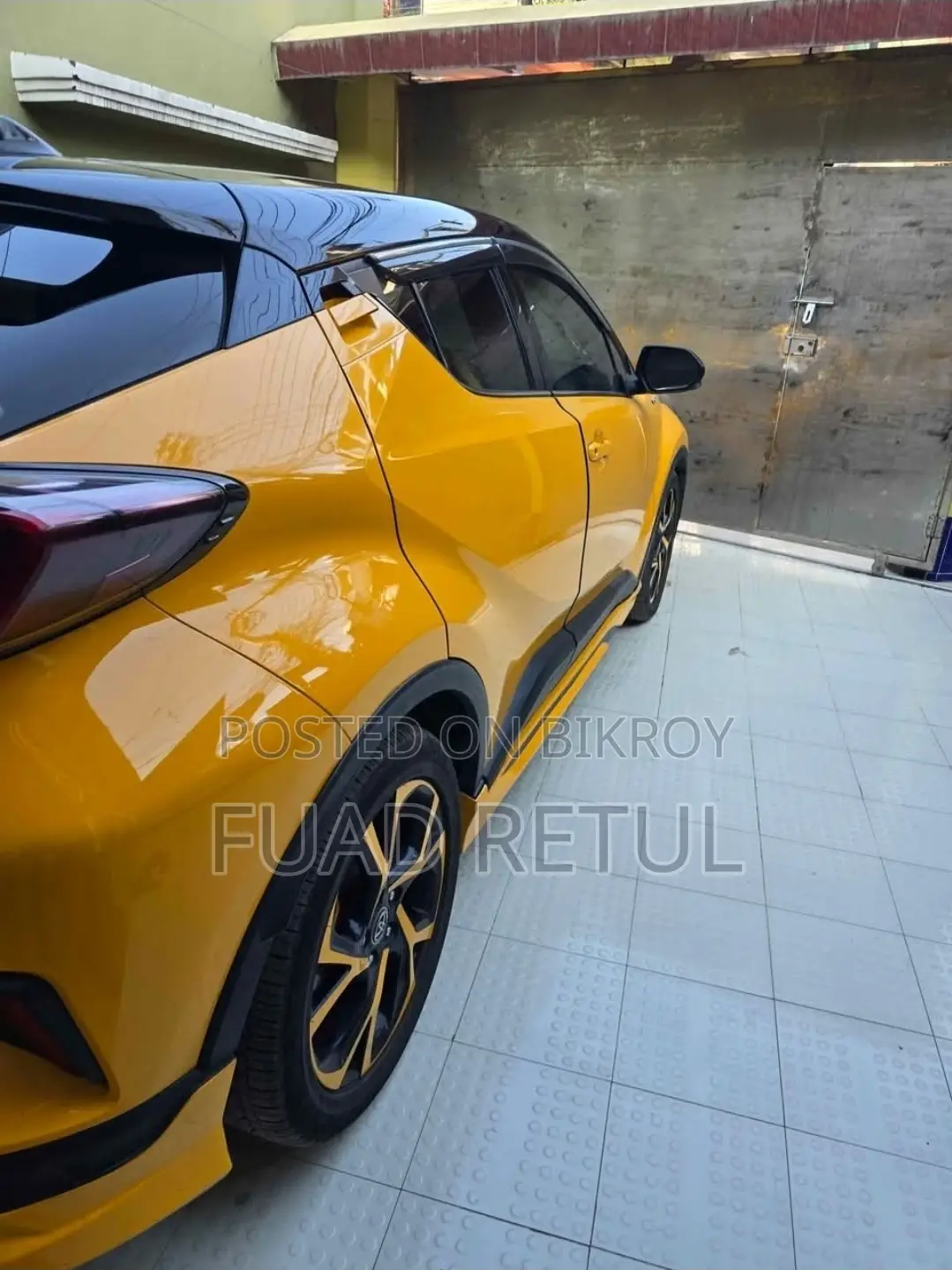 Toyota C-Hr 2017 Yellow