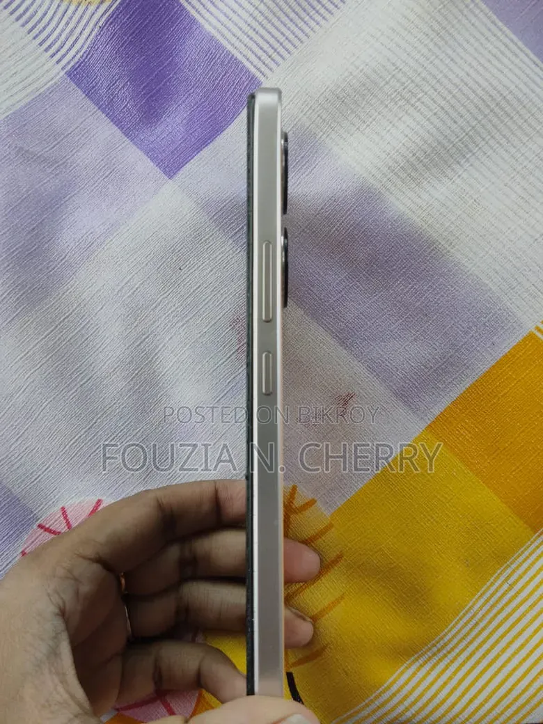 Vivo Y100 128 GB Rose Gold