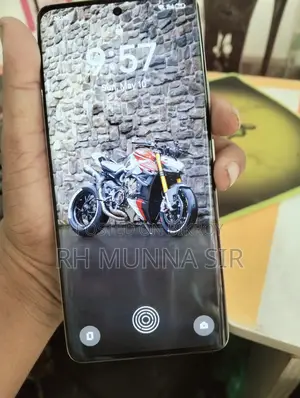 Realme 12 Pro+ 256 GB Gold