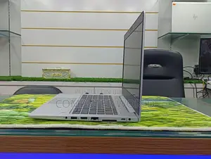 Laptop HP EliteBook 735 8GB Intel Core I5 SSD 256GB