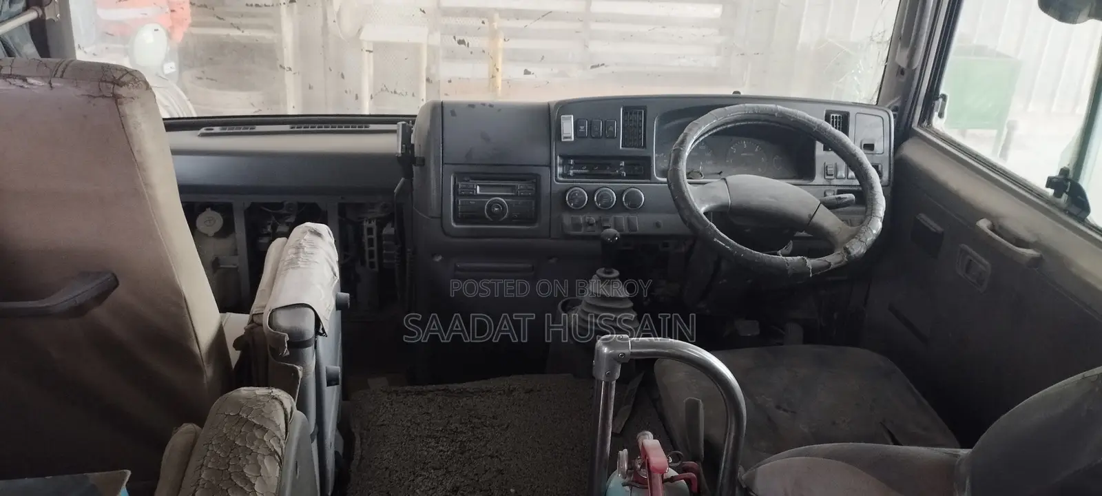 নিসান সিভিলিয়ান ২০১২ সিলভার