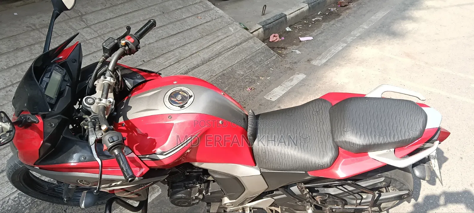 Yamaha 2017 Red